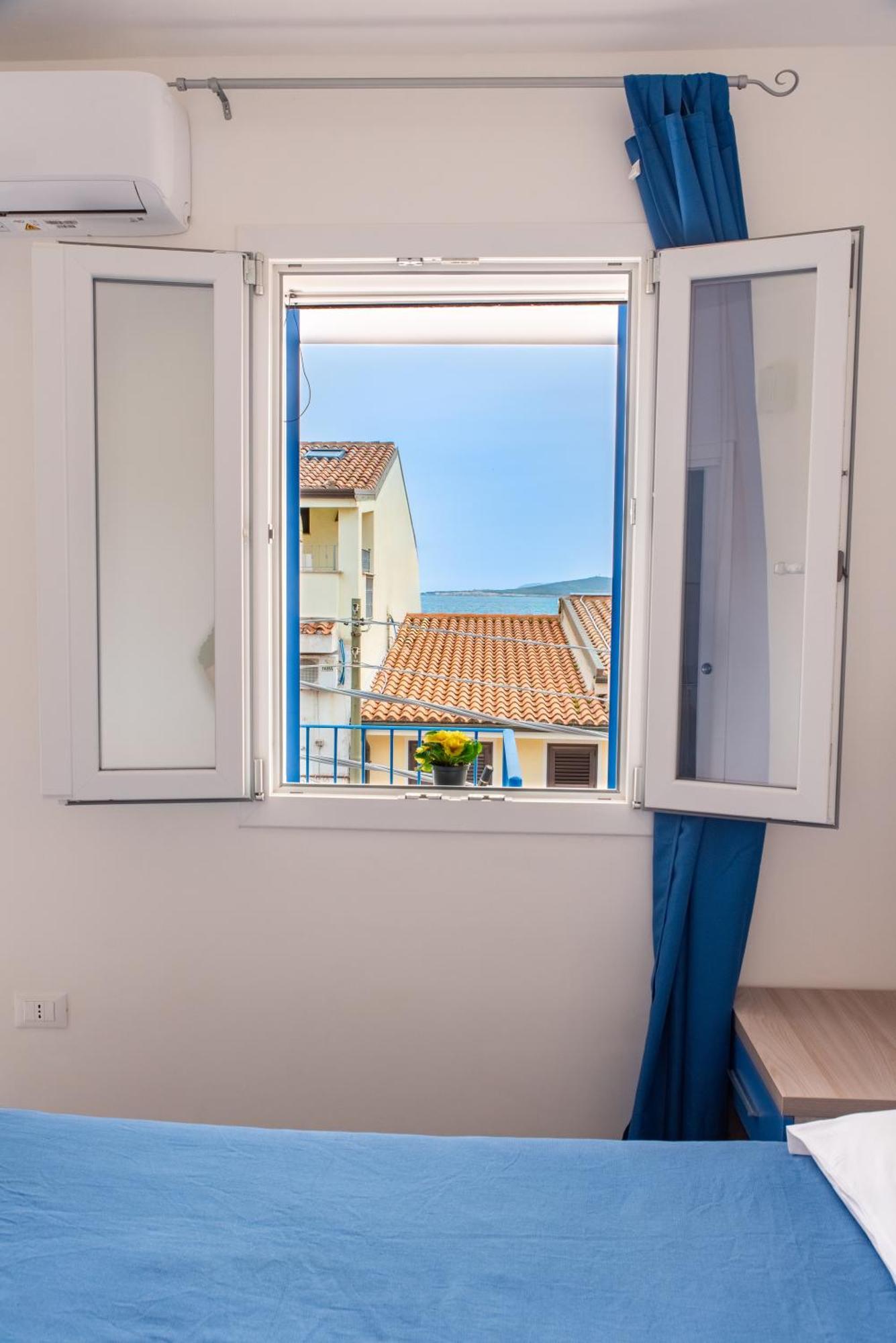 Bed & Blu Hotel La Caletta Eksteriør billede